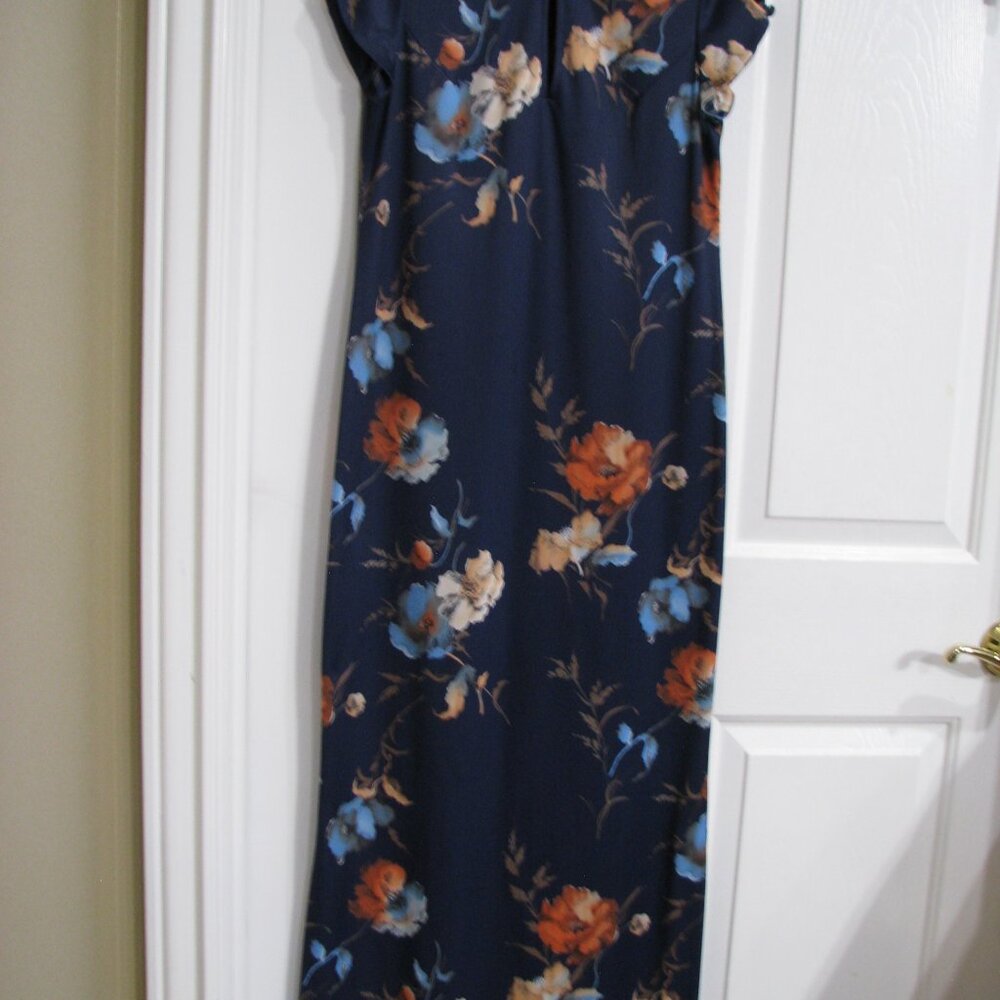 St. John Collection - Picture 4 of 4
